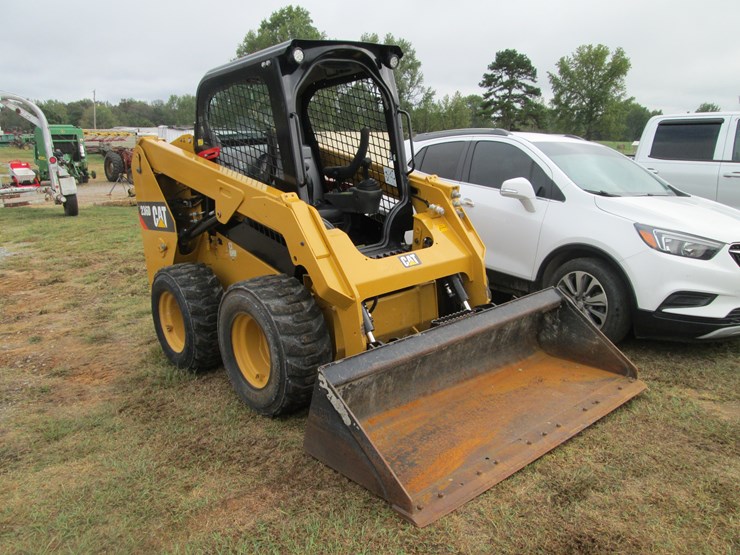 caterpillar-236d-image-2
