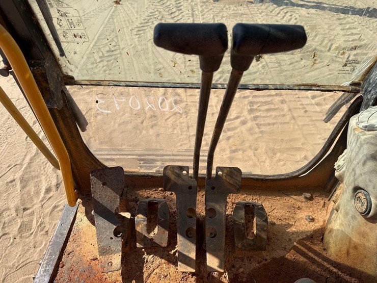 volvo-ec240cl-image-30