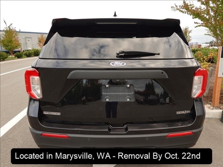 2020-ford-explorer-image-18