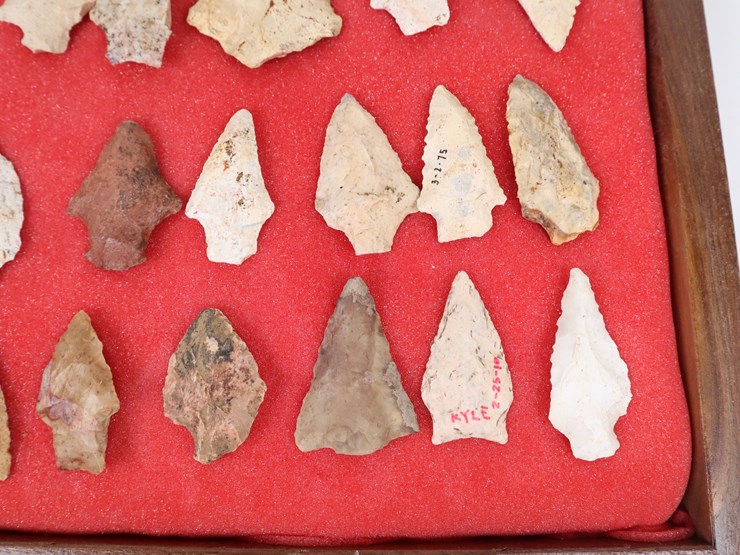 #18-•-#4163-•-(27)-framed-native-american-artifacts-image-7