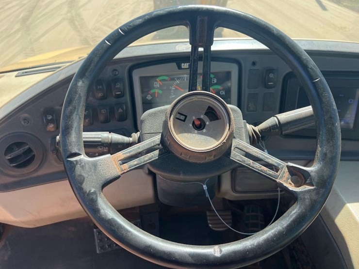 caterpillar-740b-image-37