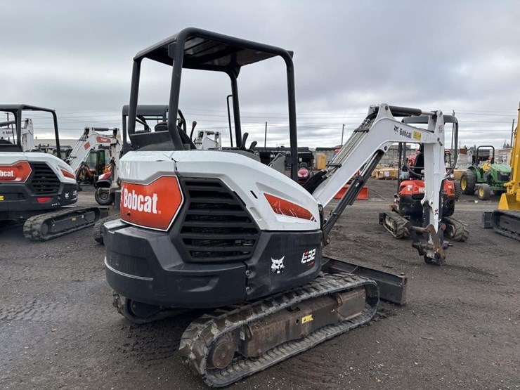 2019-bobcat-e32i-image-3