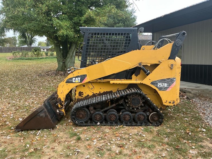 2010-caterpillar-257b-image-2
