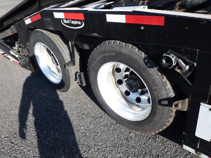 2018-peterbilt-389-image-6