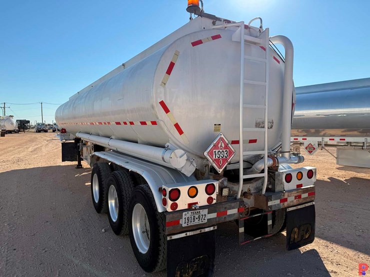1988-fruehauf-tank-image-11