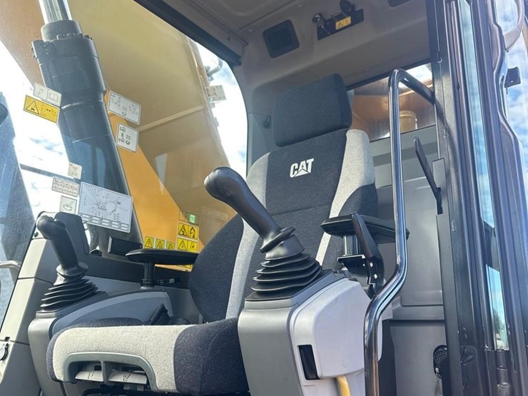2018-caterpillar-325flcr-image-32