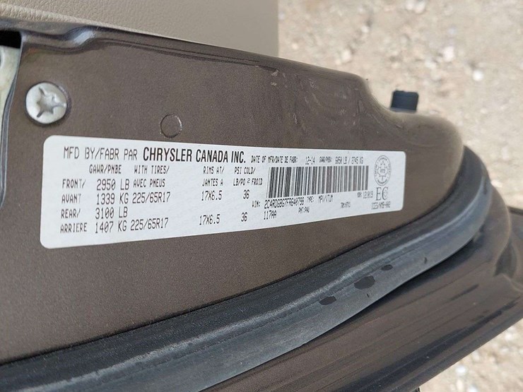 2015-dodge-grand-caravan-image-22