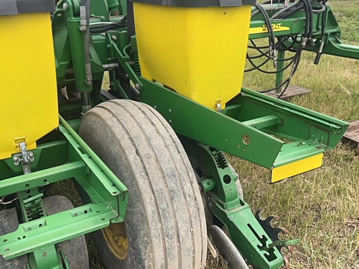 john-deere-16-image-74