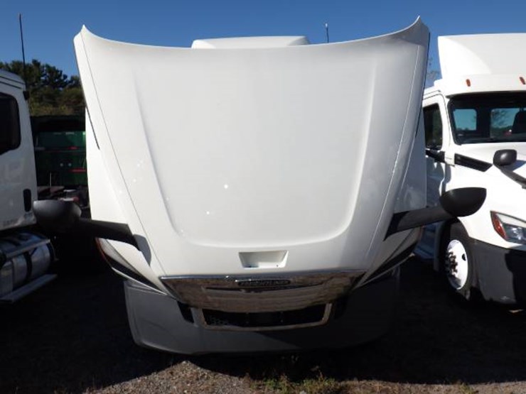 2018-freightliner-cascadia-126-image-13