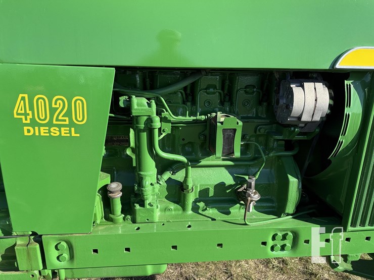 john-deere-4020-image-9
