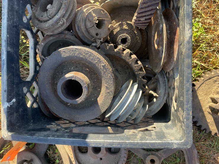 #5079-•-assorted-pulleys-and-gears-image-6