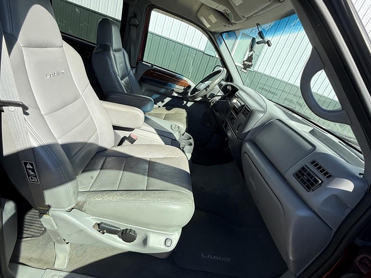 2002-ford-f250-lariat-image-17