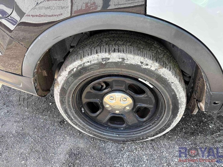 2019-ford-explorer-image-26