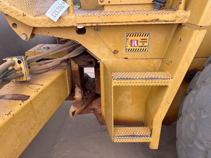caterpillar-cs-563-image-12