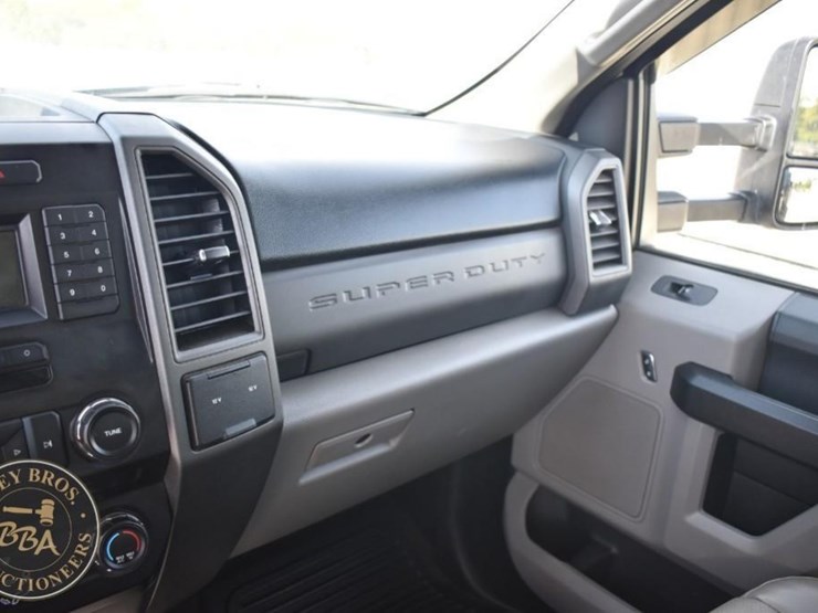 2017-ford-f550-image-73