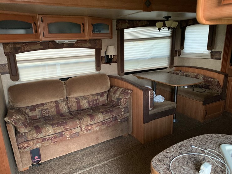 #107-•-2008-keystone-sprinter-rv-image-13