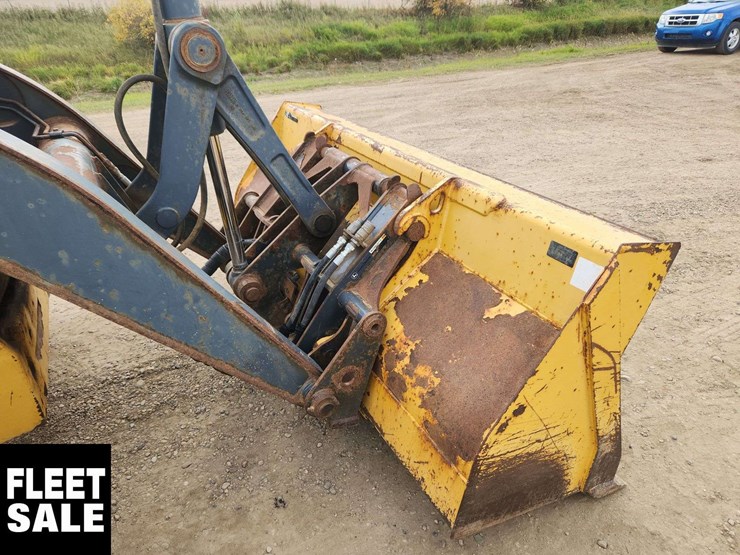 john-deere-310-image-30