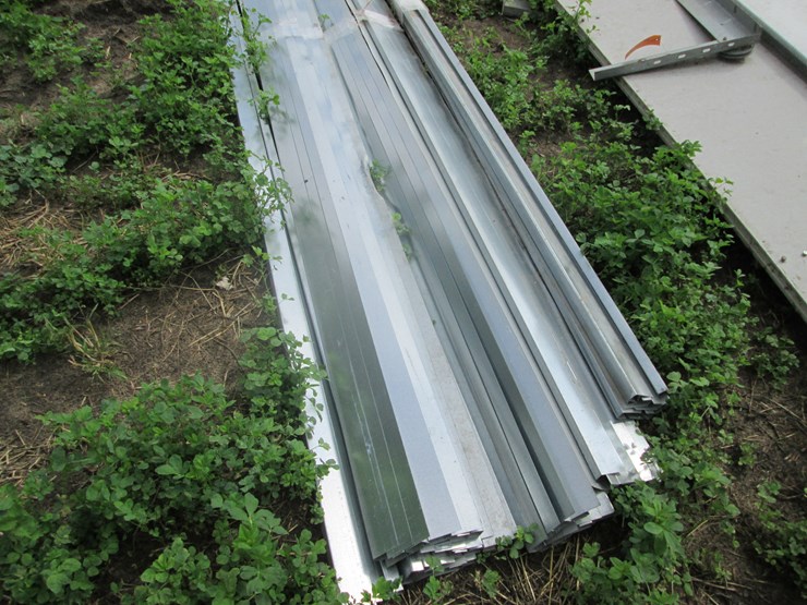 #5065-•-galvanized-j-channel-image-3
