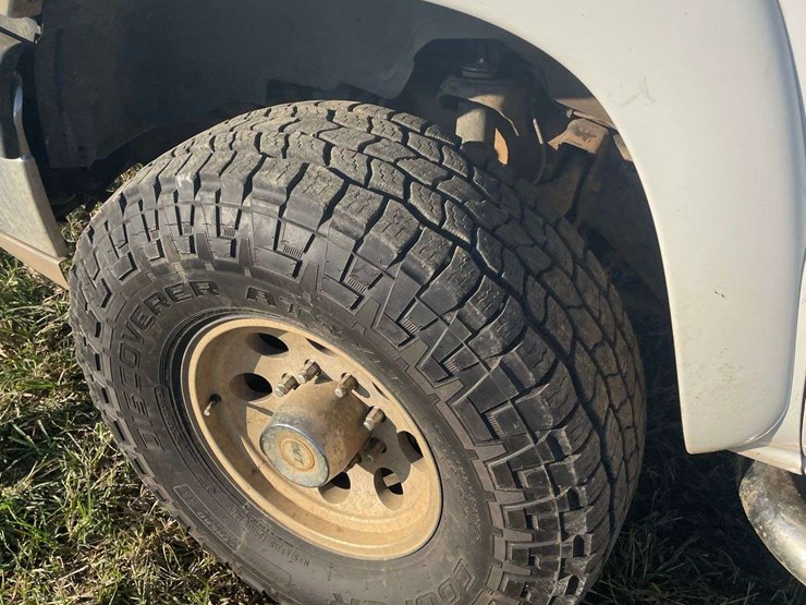2003-chevrolet-2500-image-16