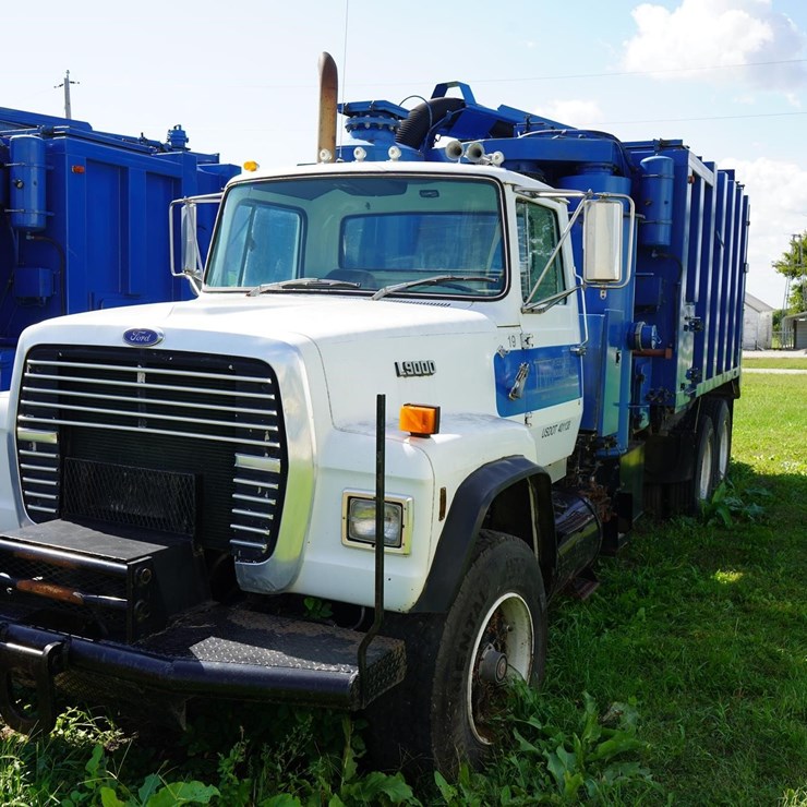 1987 FORD L9000