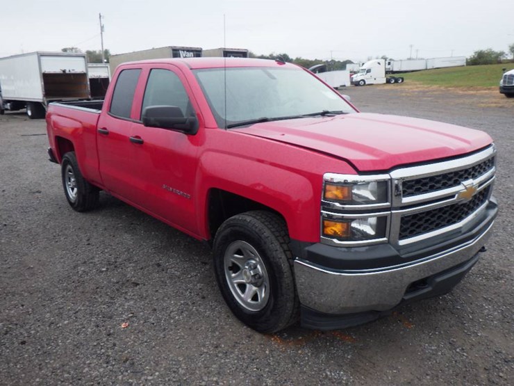 2014-chevrolet-silverado-1500-image-2