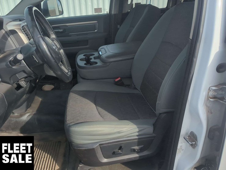 2014-ram-1500-slt-image-14