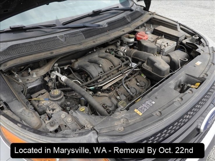 2015-ford-explorer-image-21