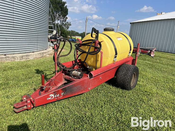 demco-pull-behind-atv-sprayer-image-1