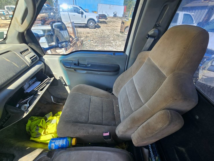 2005-ford-f450-image-29