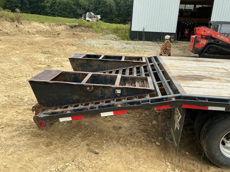 #150-•-2015-pj-gooseneck-trailer-image-32