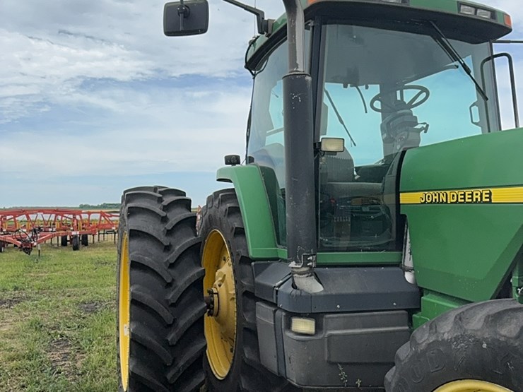 john-deere-8300-image-6