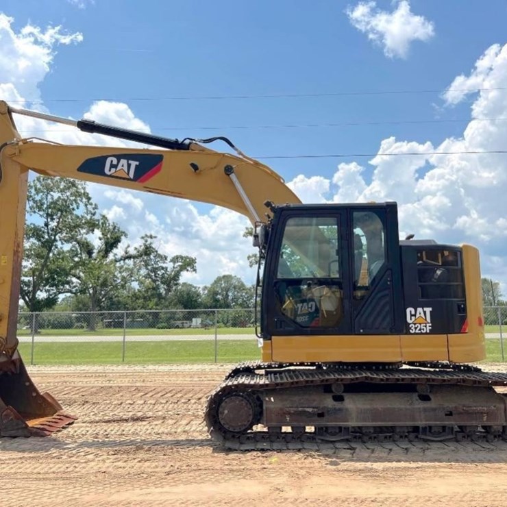 2016 CATERPILLAR 325FL