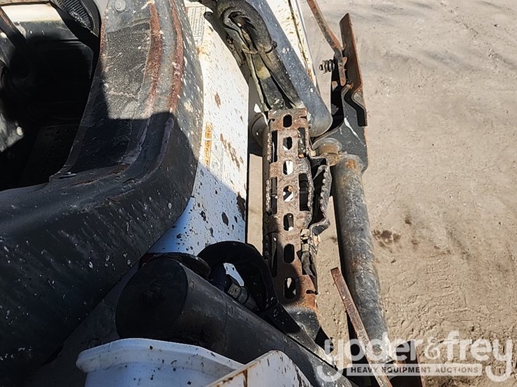 bobcat-t590-image-11