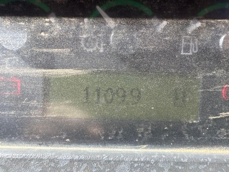 2006-deere-310sg-image-28