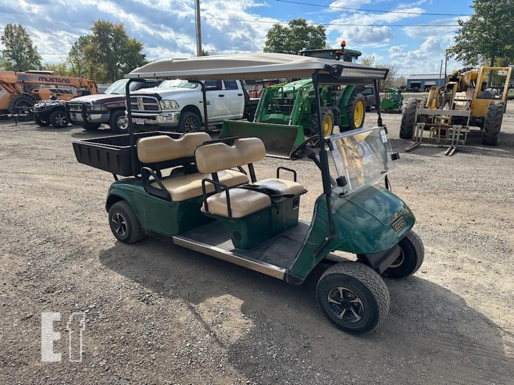 e-z-go-4-seater-electric-golf-cart-163-image-3