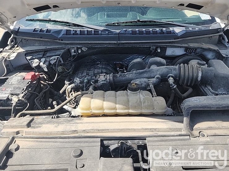 2020-ford-f150-image-21