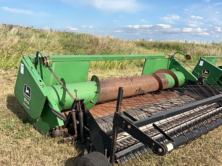 john-deere-12-image-1