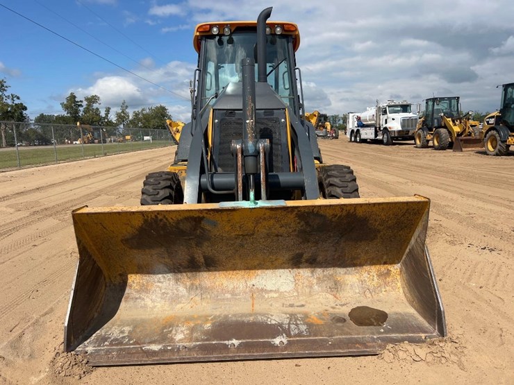2018-deere-410l-image-7
