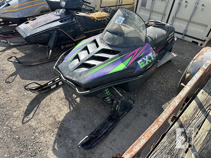 arctic-cat-ext580-image-1