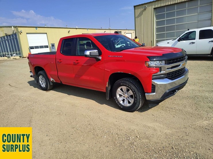2020-chevrolet-silverado-1500-image-2