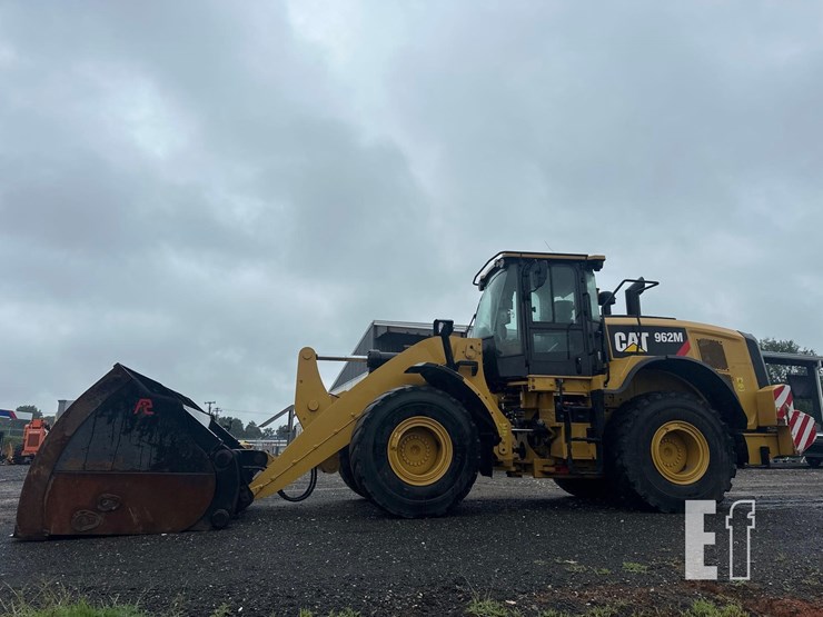 2020-caterpillar-962m-image-3