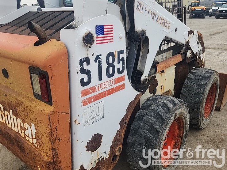 2002-bobcat-s185-image-19