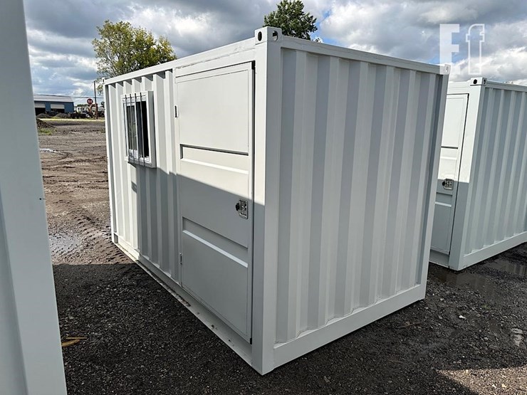 hurricane-6'x10'10"x81"-shipping-container-image-4