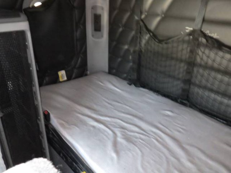 2017-freightliner-cl120-columbia-image-12
