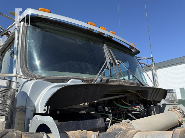 2009-kenworth-t800-image-37