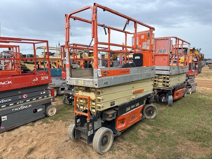 2008-jlg-2630es-image-2