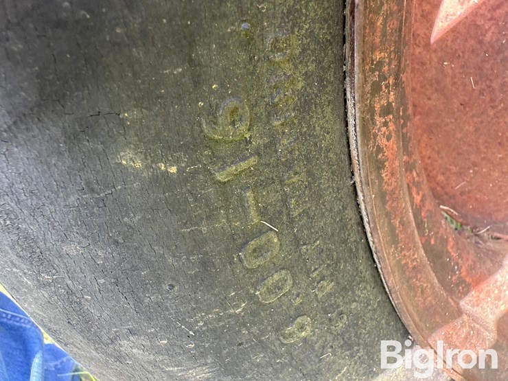 graham-hoeme-s-9-shank-chisel-plow-image-14