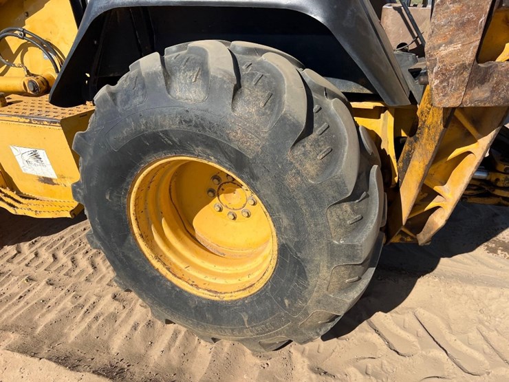 2000-deere-310se-image-10
