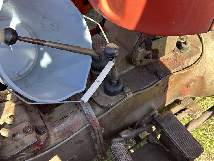 massey-ferguson-65-image-33