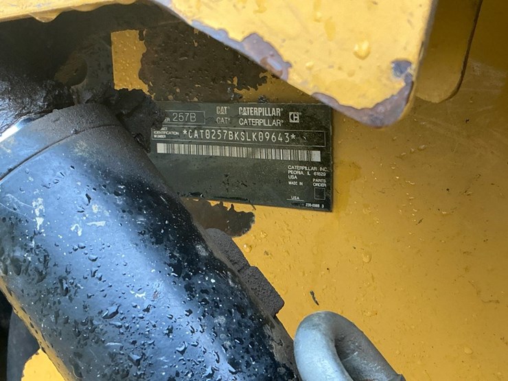 2010-caterpillar-257b-image-23
